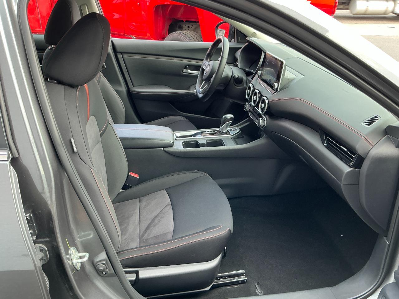 Nissan Sentra SR CVT 2025