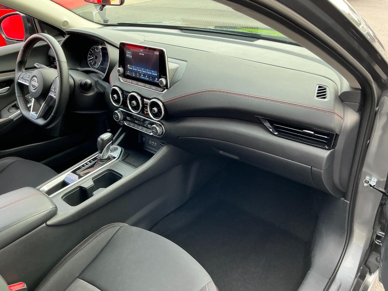 Nissan Sentra SR CVT 2025
