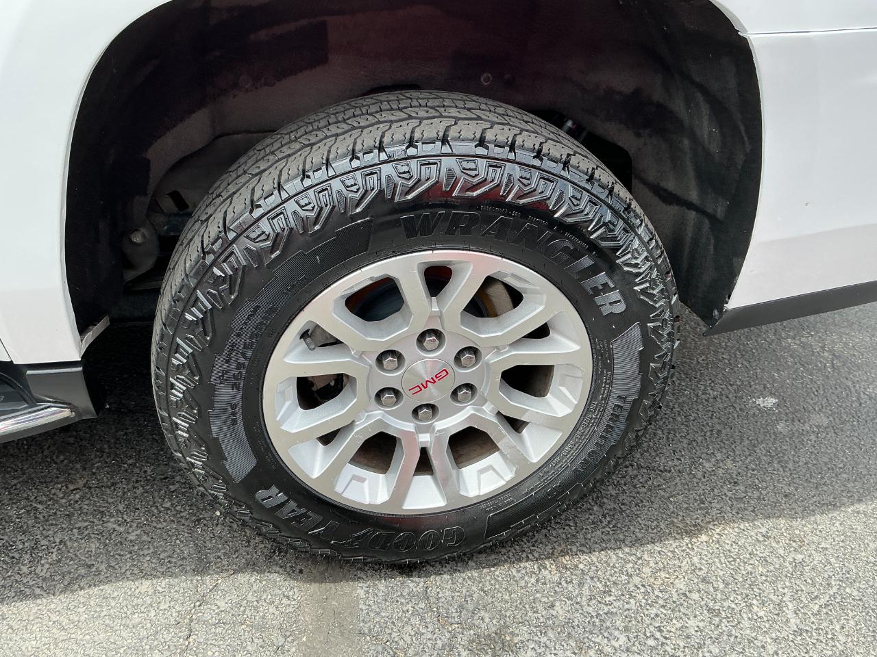 GMC Yukon XL 4WD 4dr SLT 2019