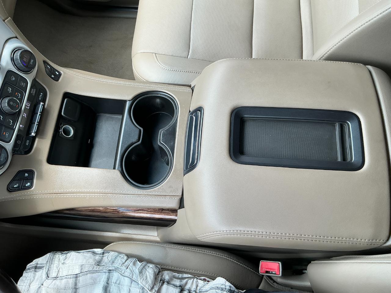 GMC Yukon XL 4WD 4dr SLT 2019