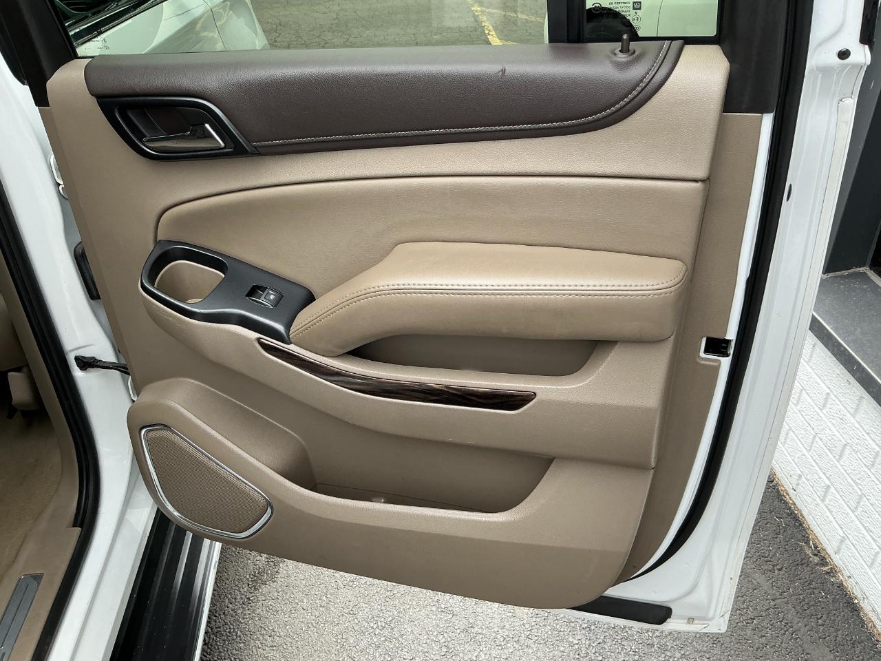 GMC Yukon XL 4WD 4dr SLT 2019