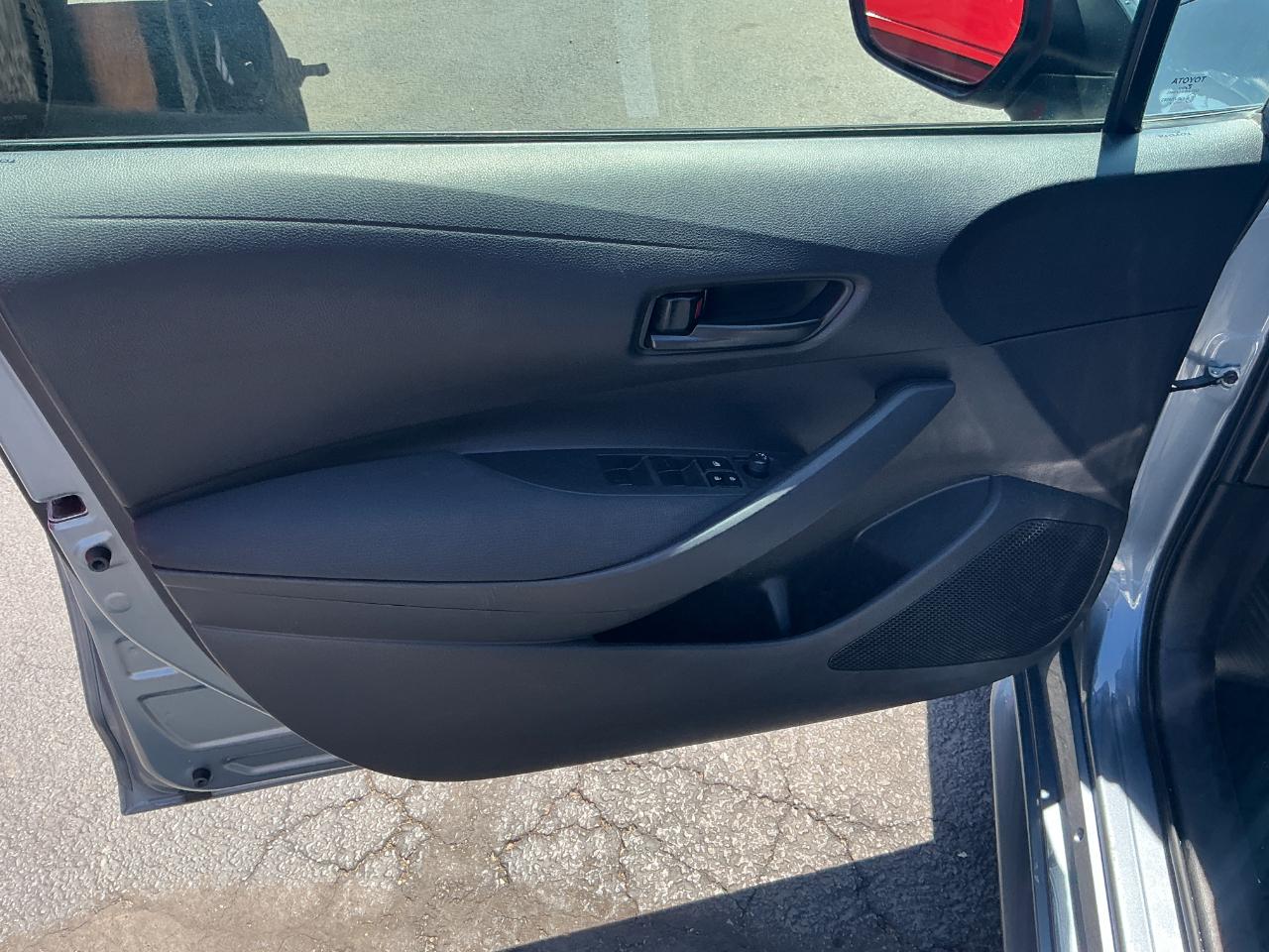 Toyota Corolla LE CVT (Natl) 2024