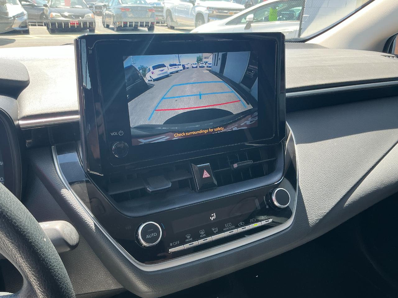 Toyota Corolla LE CVT (Natl) 2024