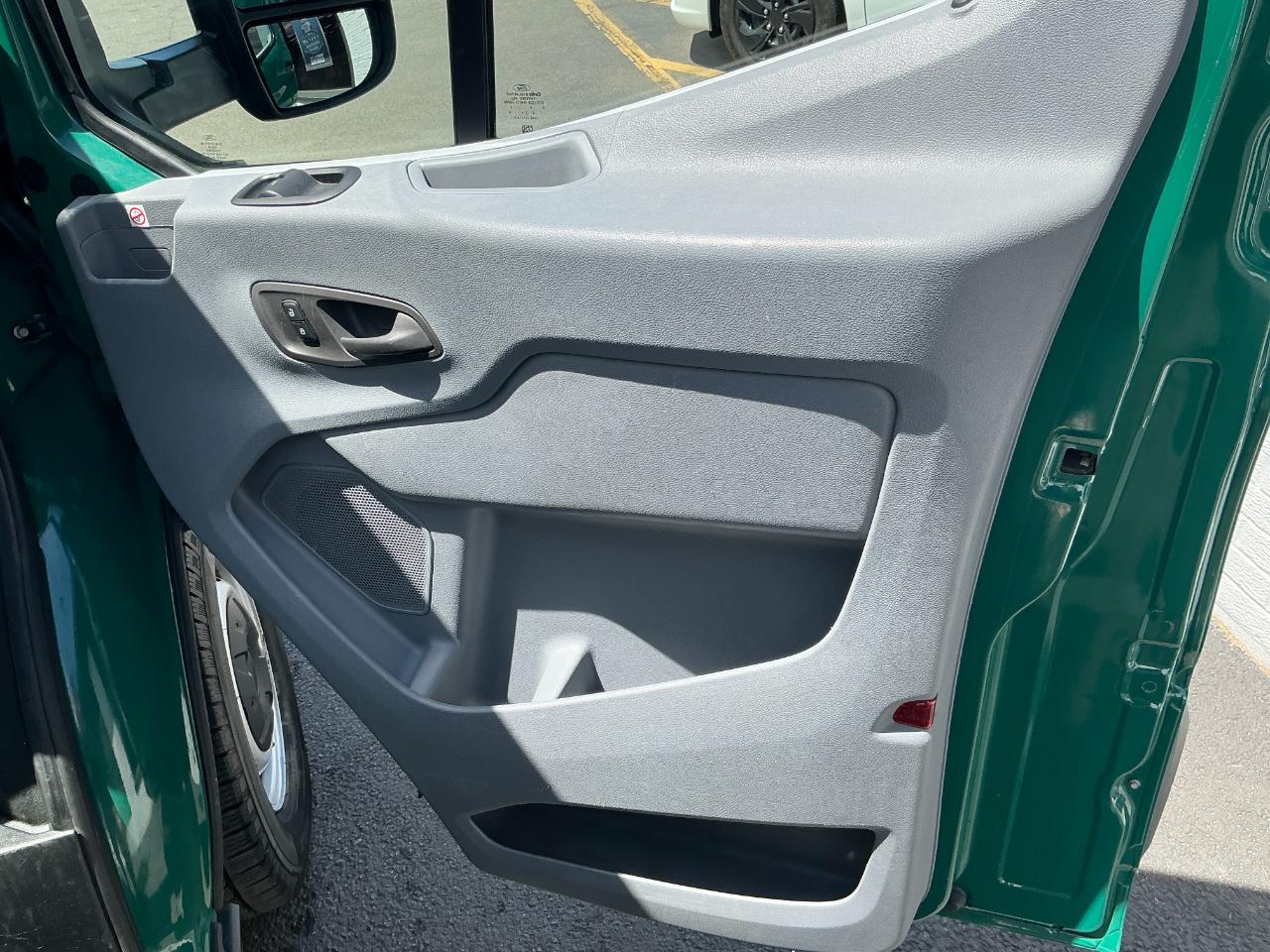 Ford Transit Van T-150 130" Low Rf 8600 GVWR Swing-Out RH Dr 2019