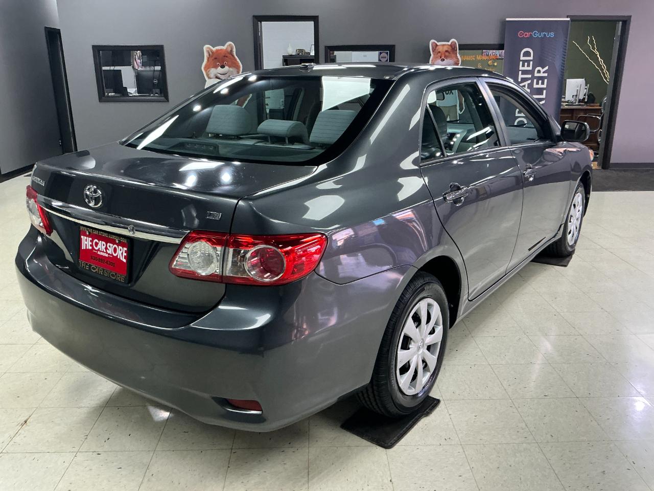 Toyota Corolla 4dr Sdn Auto LE (Natl) 2011