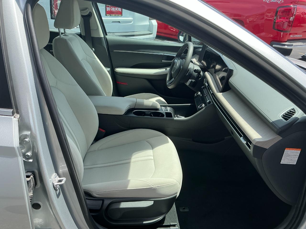Hyundai Sonata Hybrid Blue FWD 2026