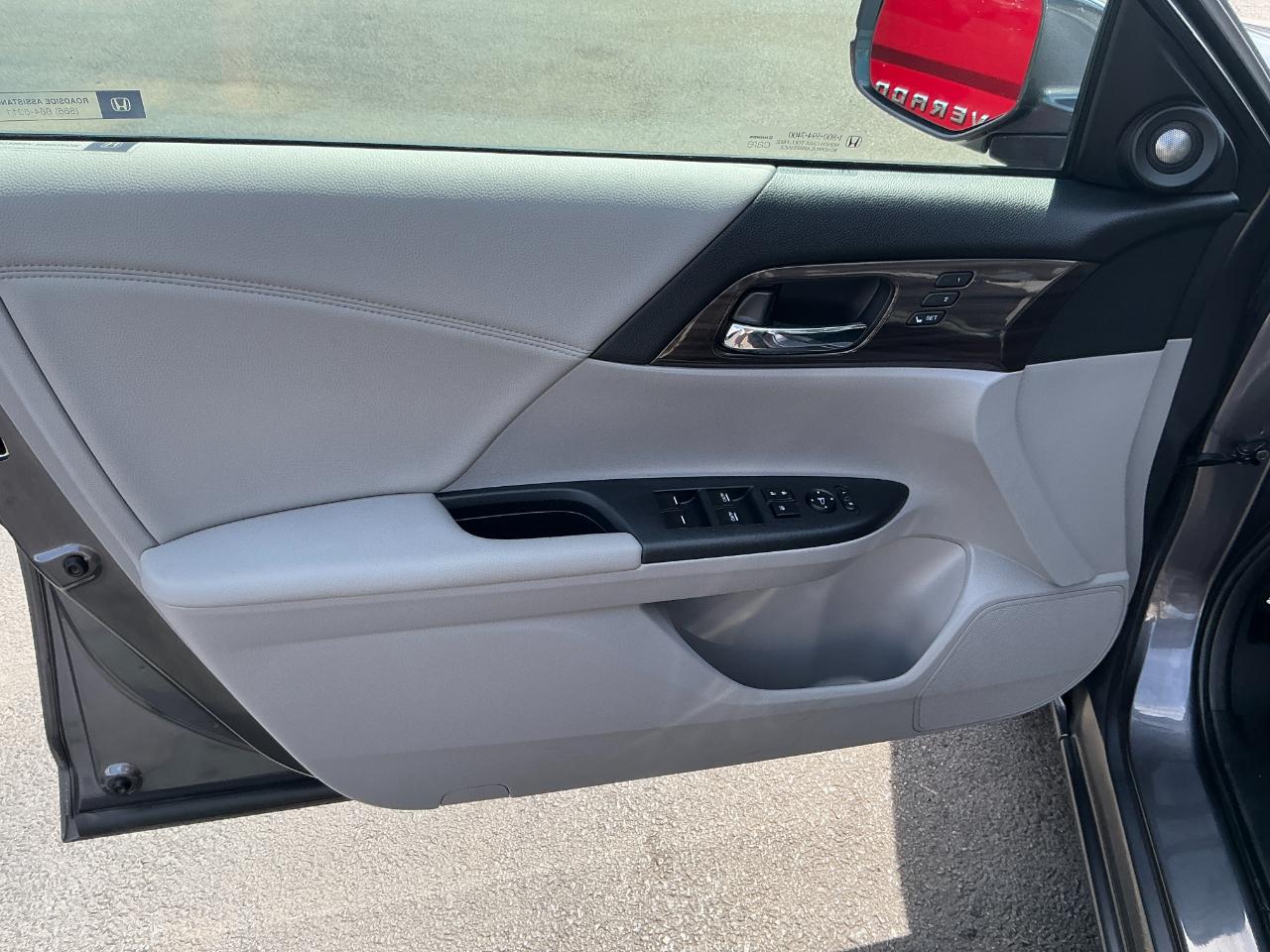 Honda Accord Sedan EX-L CVT w/Navi & Honda Sensing 2017