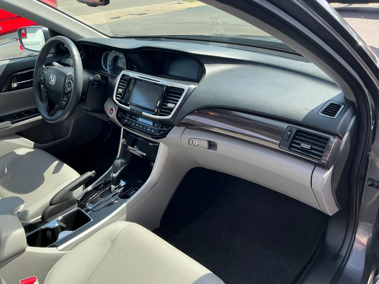 Honda Accord Sedan EX-L CVT w/Navi & Honda Sensing 2017