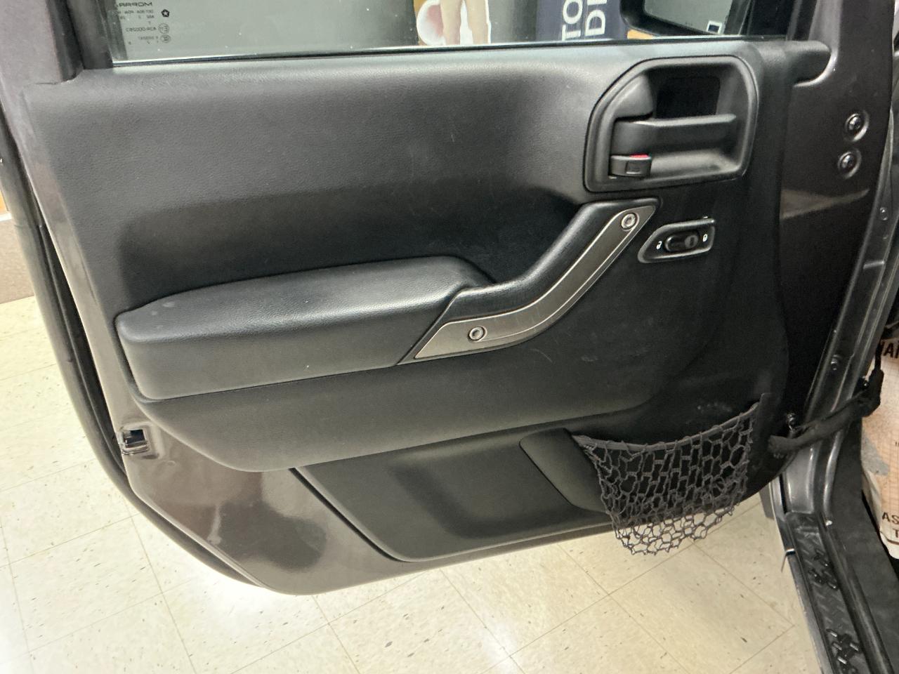 Jeep Wrangler 4WD 2dr Sport 2014