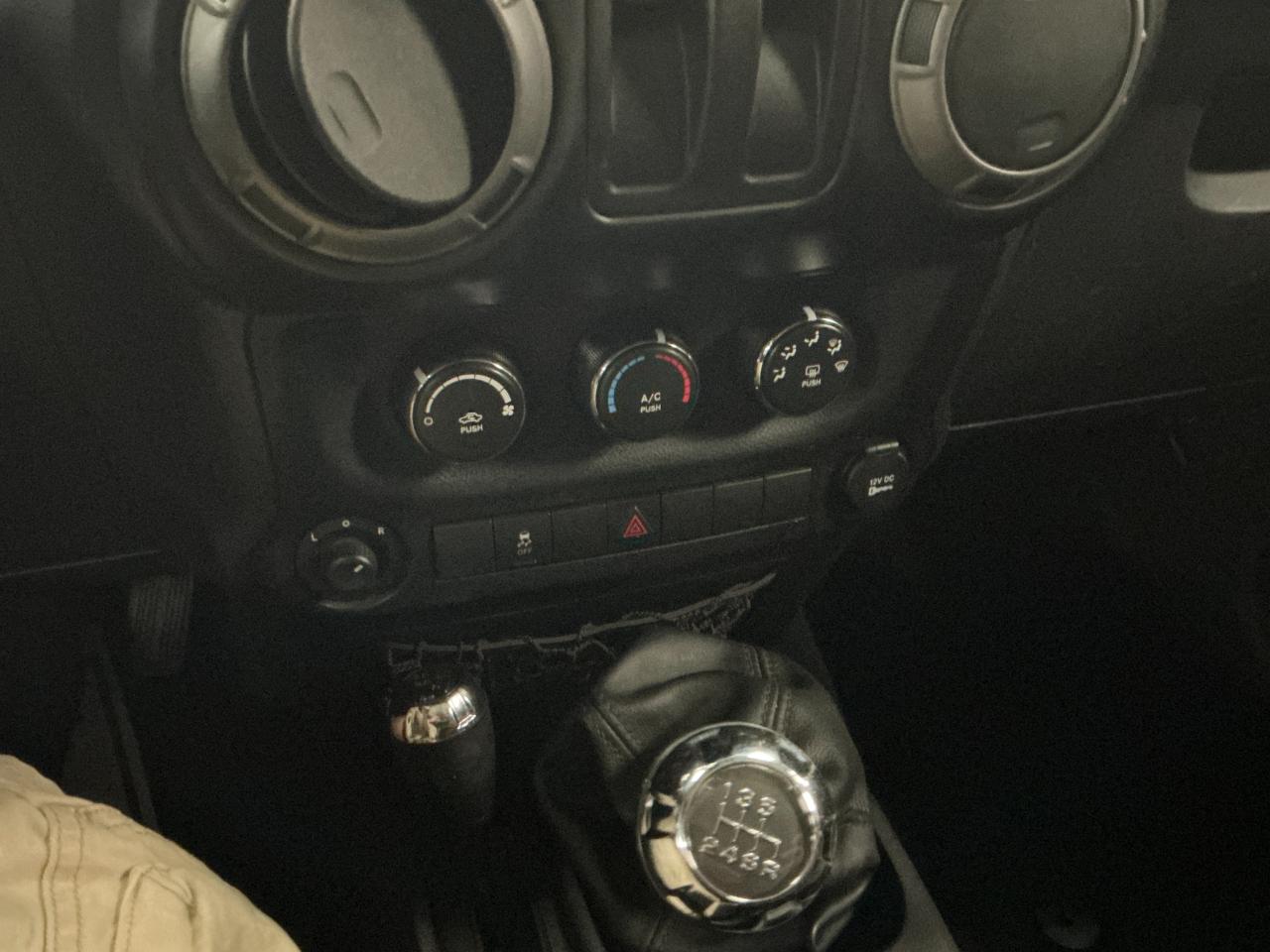 Jeep Wrangler 4WD 2dr Sport 2014