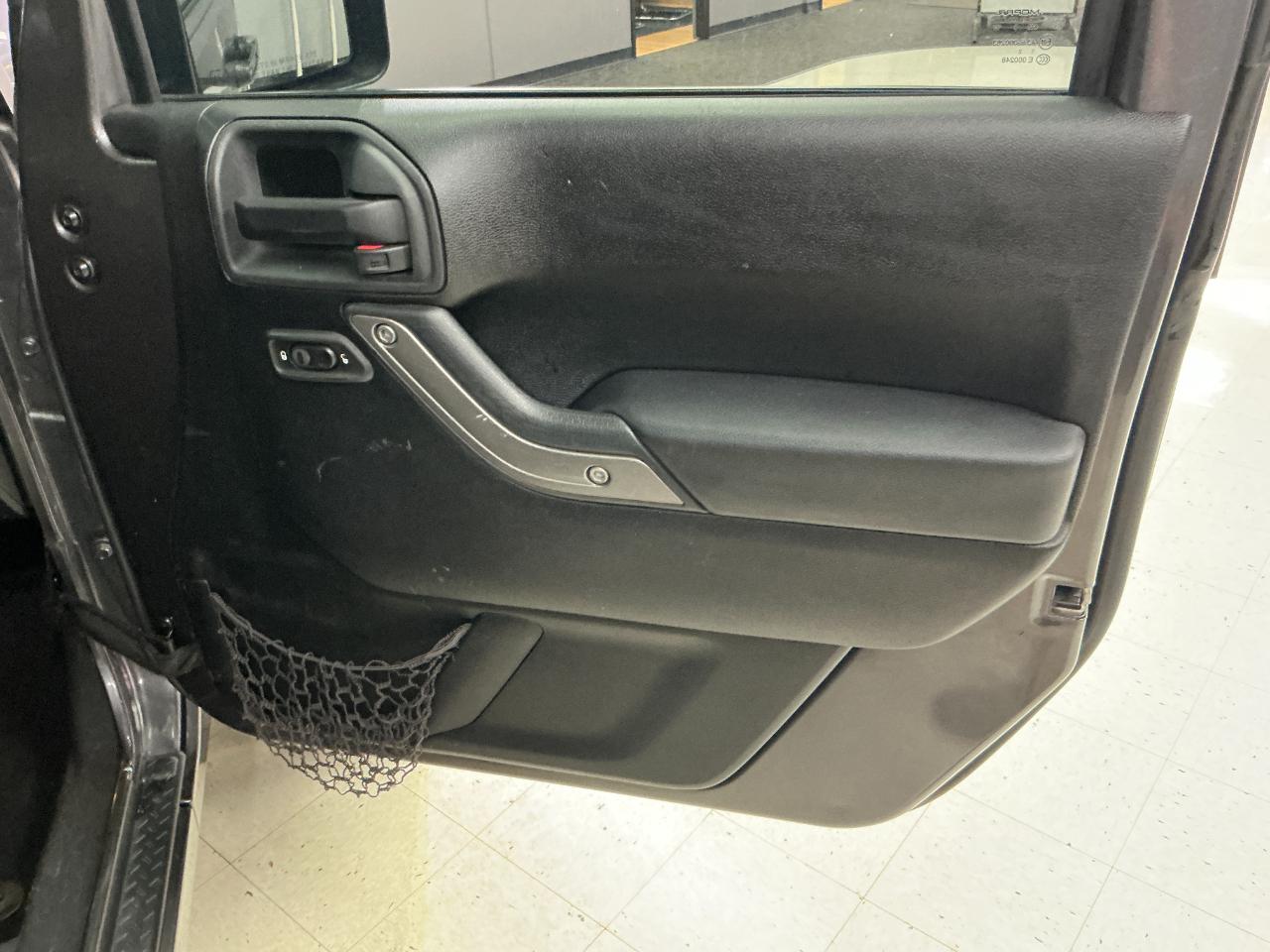 Jeep Wrangler 4WD 2dr Sport 2014