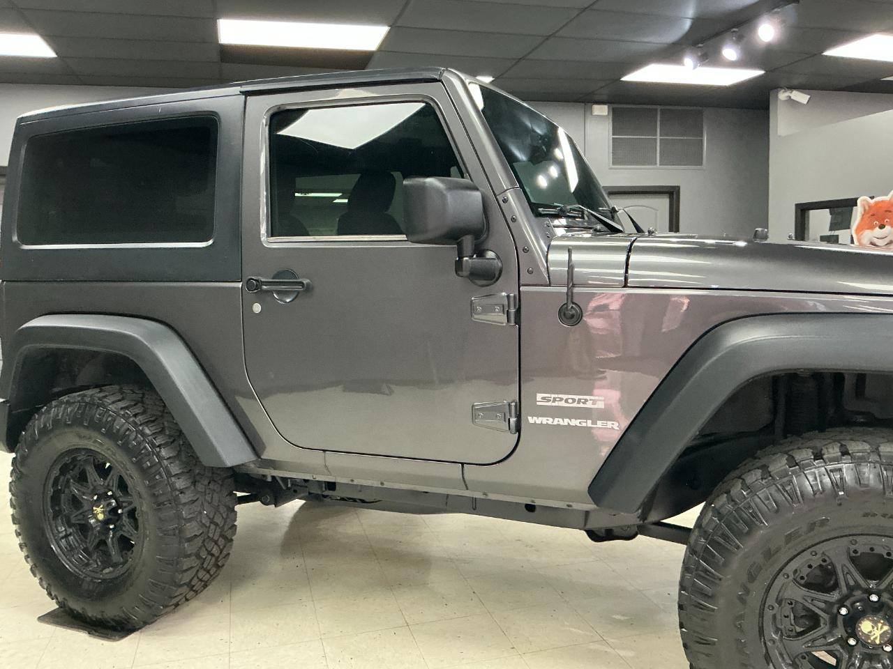 Jeep Wrangler 4WD 2dr Sport 2014