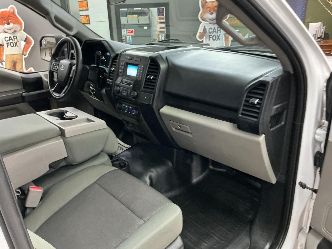 Ford F-150 2WD Reg Cab 141" XL 2015