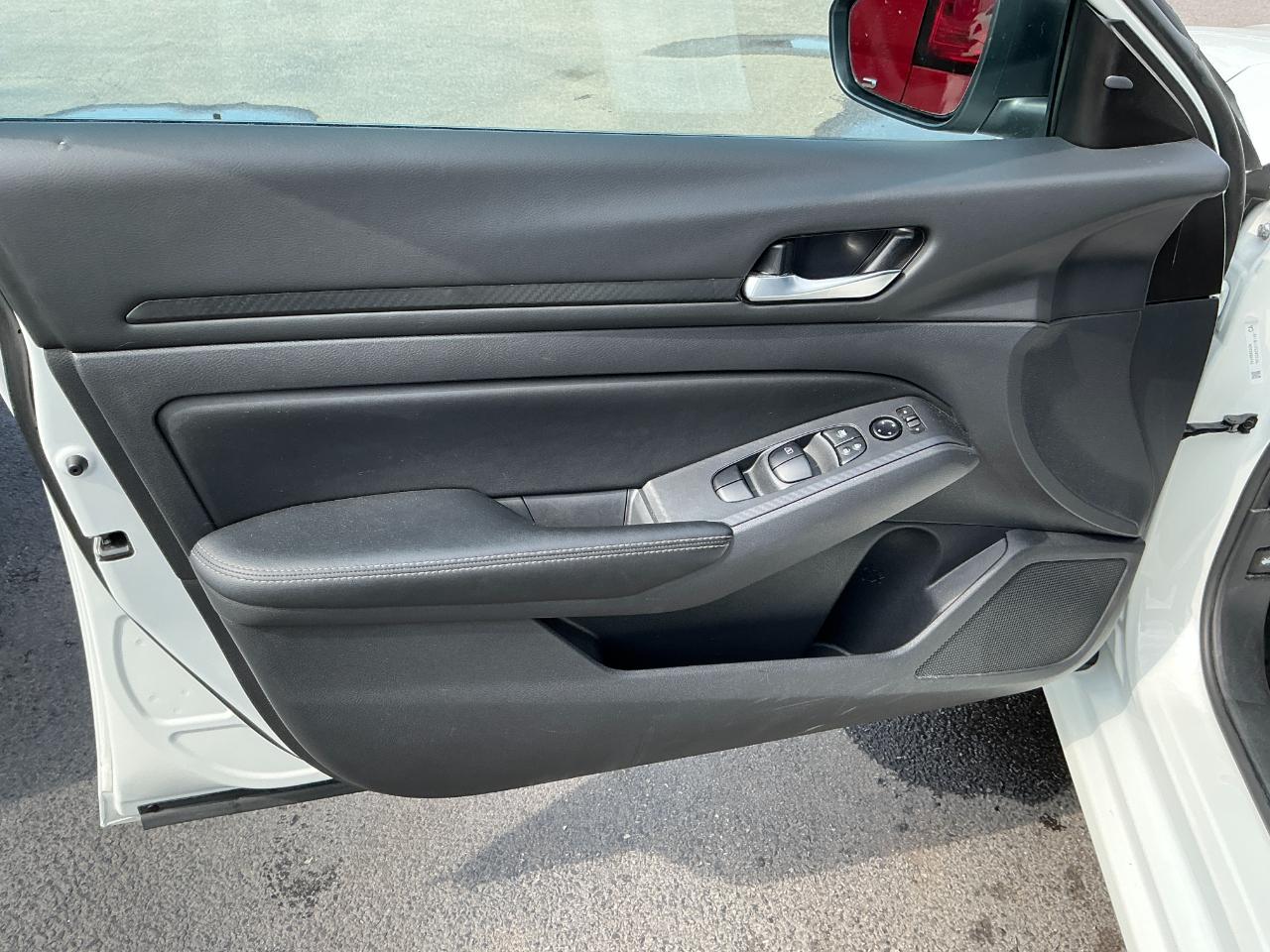 Nissan Altima SV FWD 2025