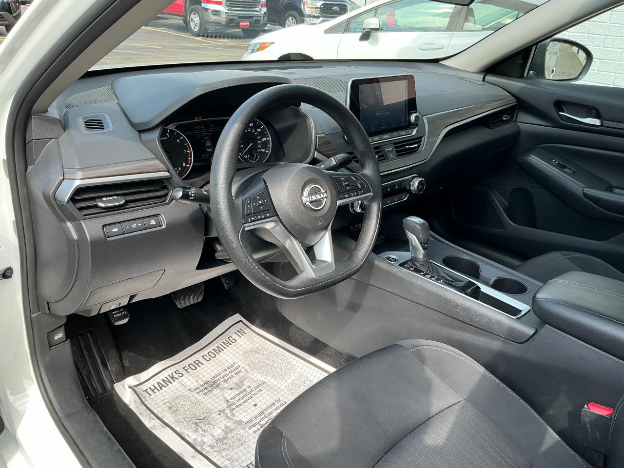 Nissan Altima SV FWD 2025