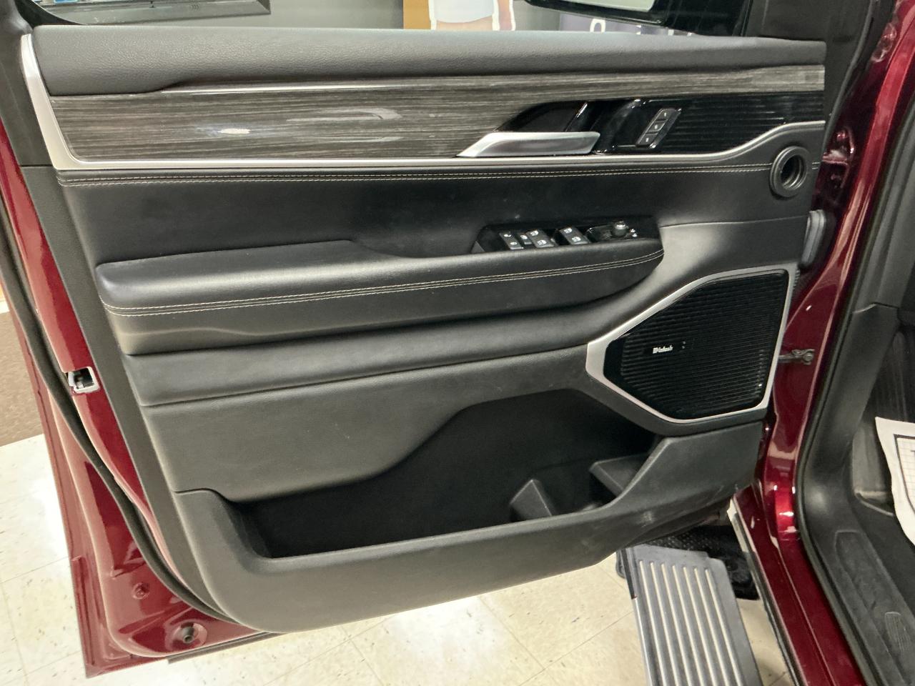 Jeep Wagoneer Series III 4x4 2022