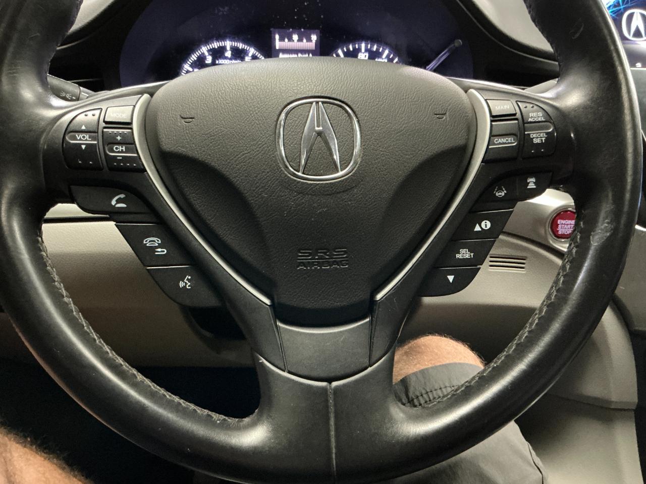 Acura ILX 4dr Sdn w/Technology Plus Pkg 2016
