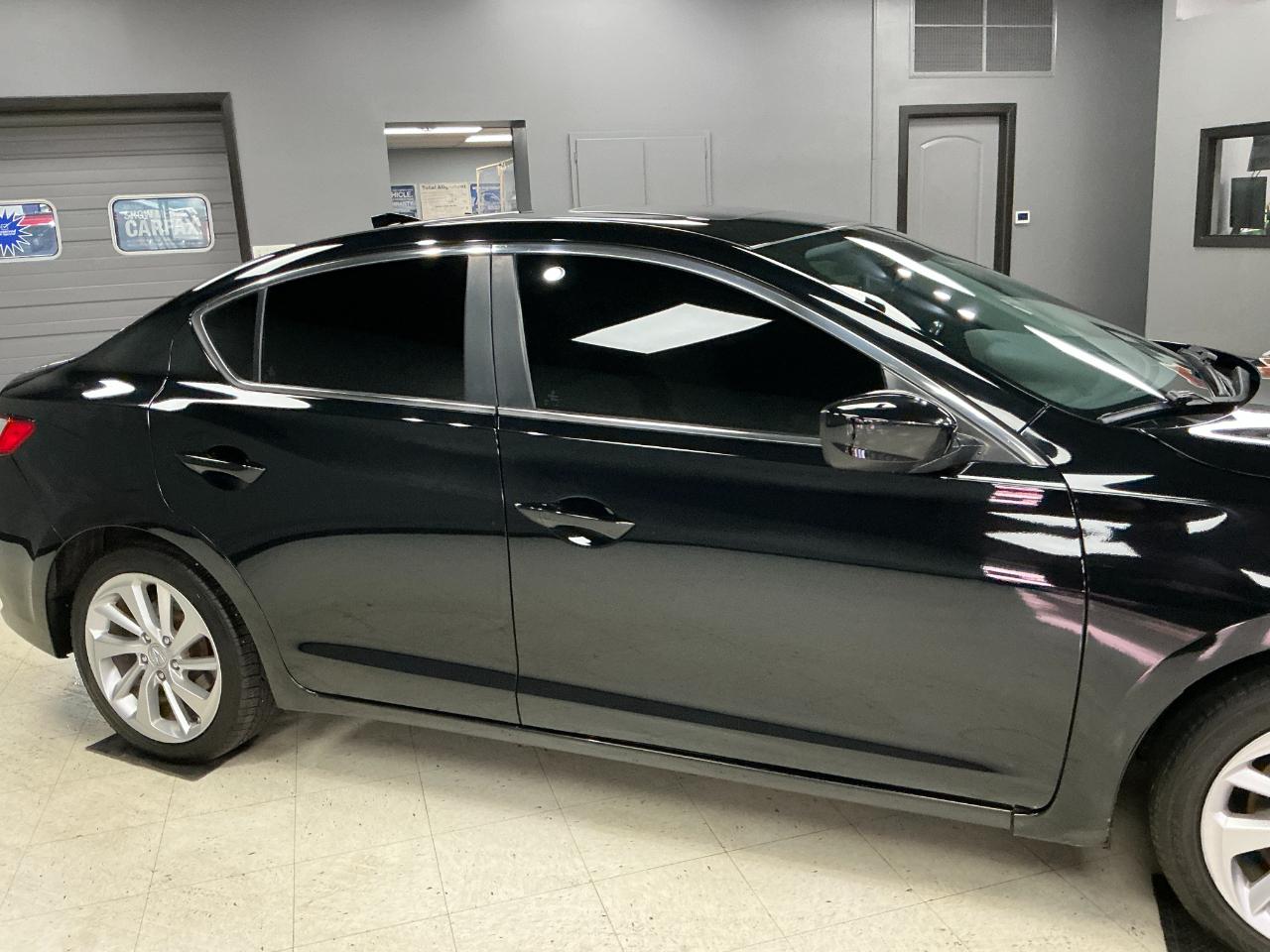 Acura ILX 4dr Sdn w/Technology Plus Pkg 2016