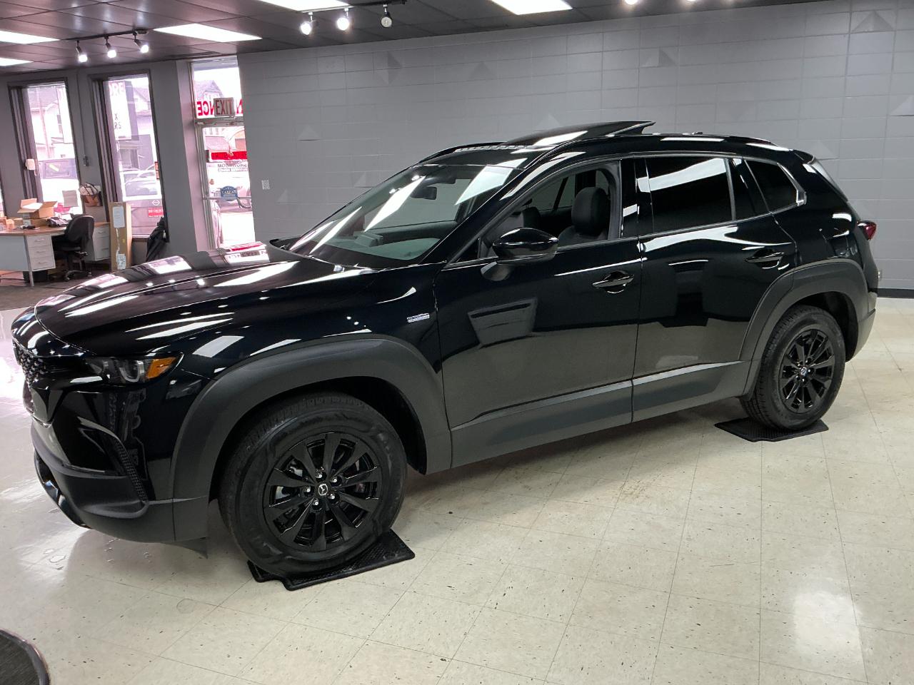 Mazda CX-50 Hybrid Premium Package AWD 2025