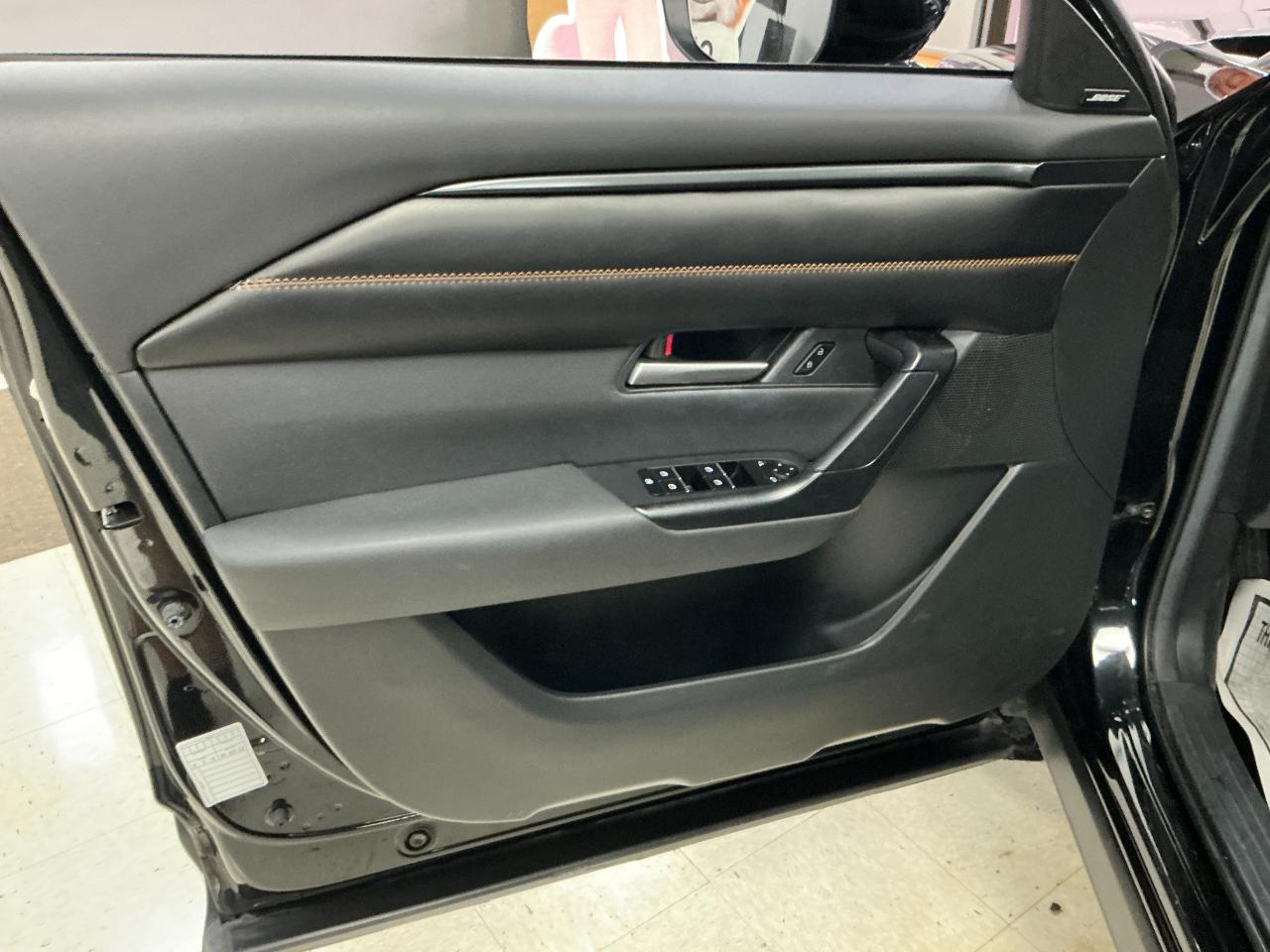 Mazda CX-50 Hybrid Premium Package AWD 2025