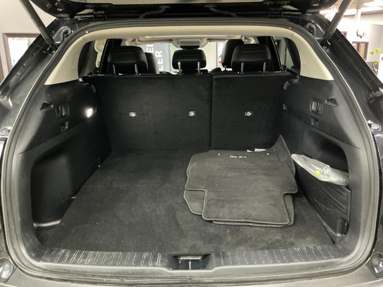 Mazda CX-50 Hybrid Premium Package AWD 2025