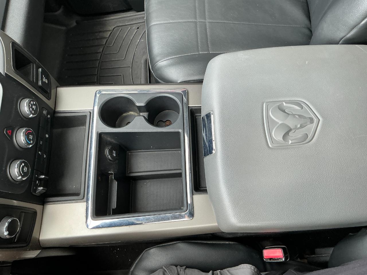 RAM 2500 4WD Mega Cab 160.5" Big Horn 2013