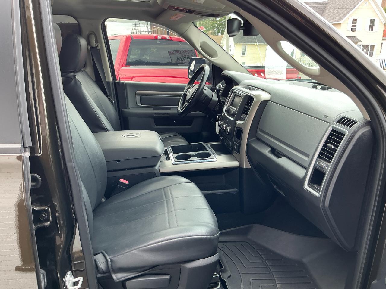 RAM 2500 4WD Mega Cab 160.5" Big Horn 2013