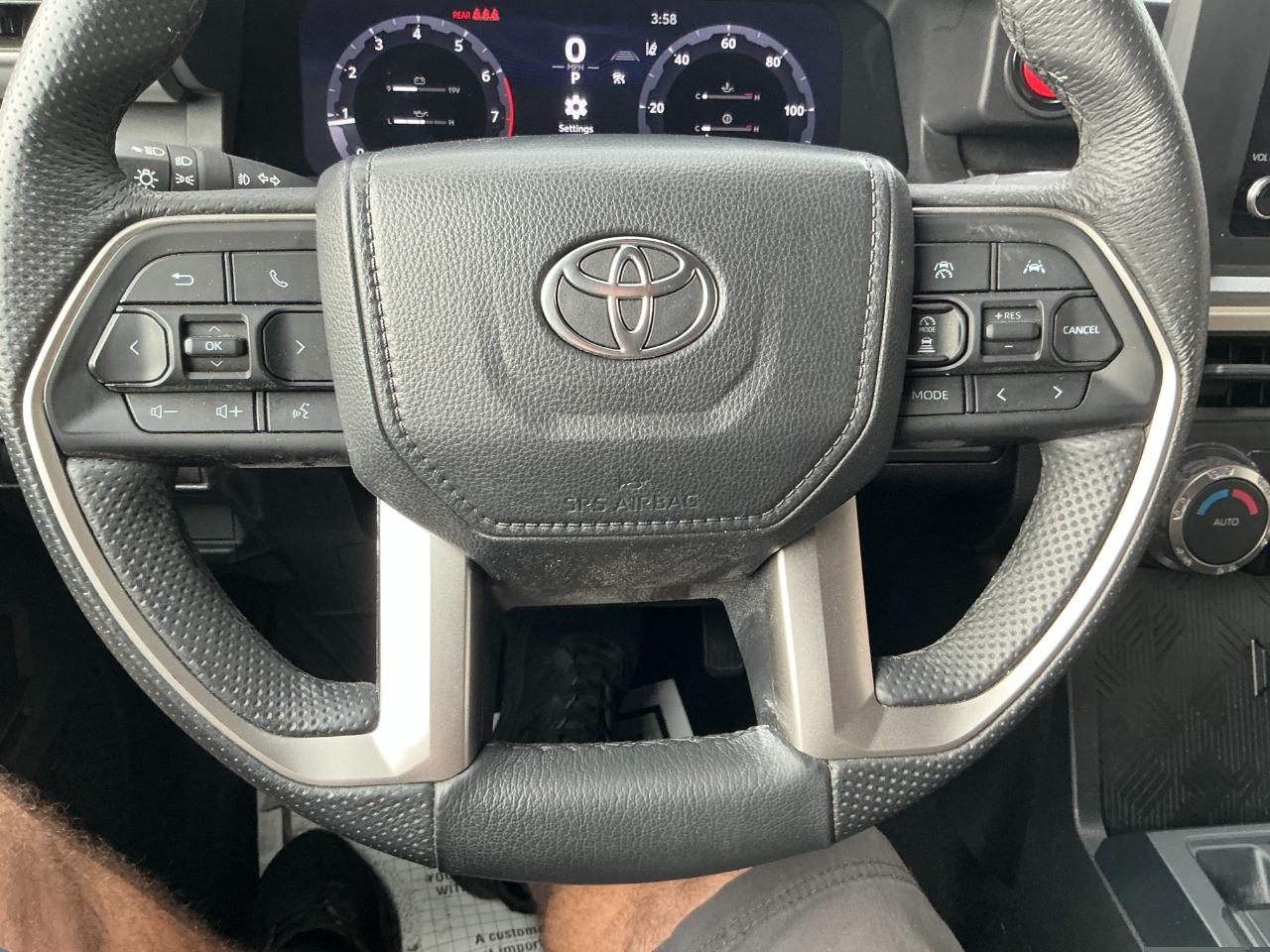 Toyota Tacoma 4WD TRD Off Road Double Cab 5' Bed MT (Natl) 2025