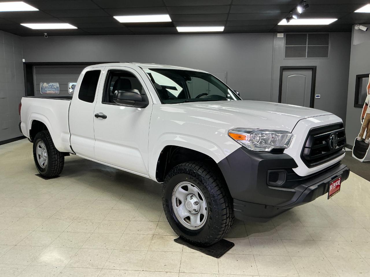 Toyota Tacoma 4WD SR Access Cab 6' Bed I4 AT (Natl) 2022