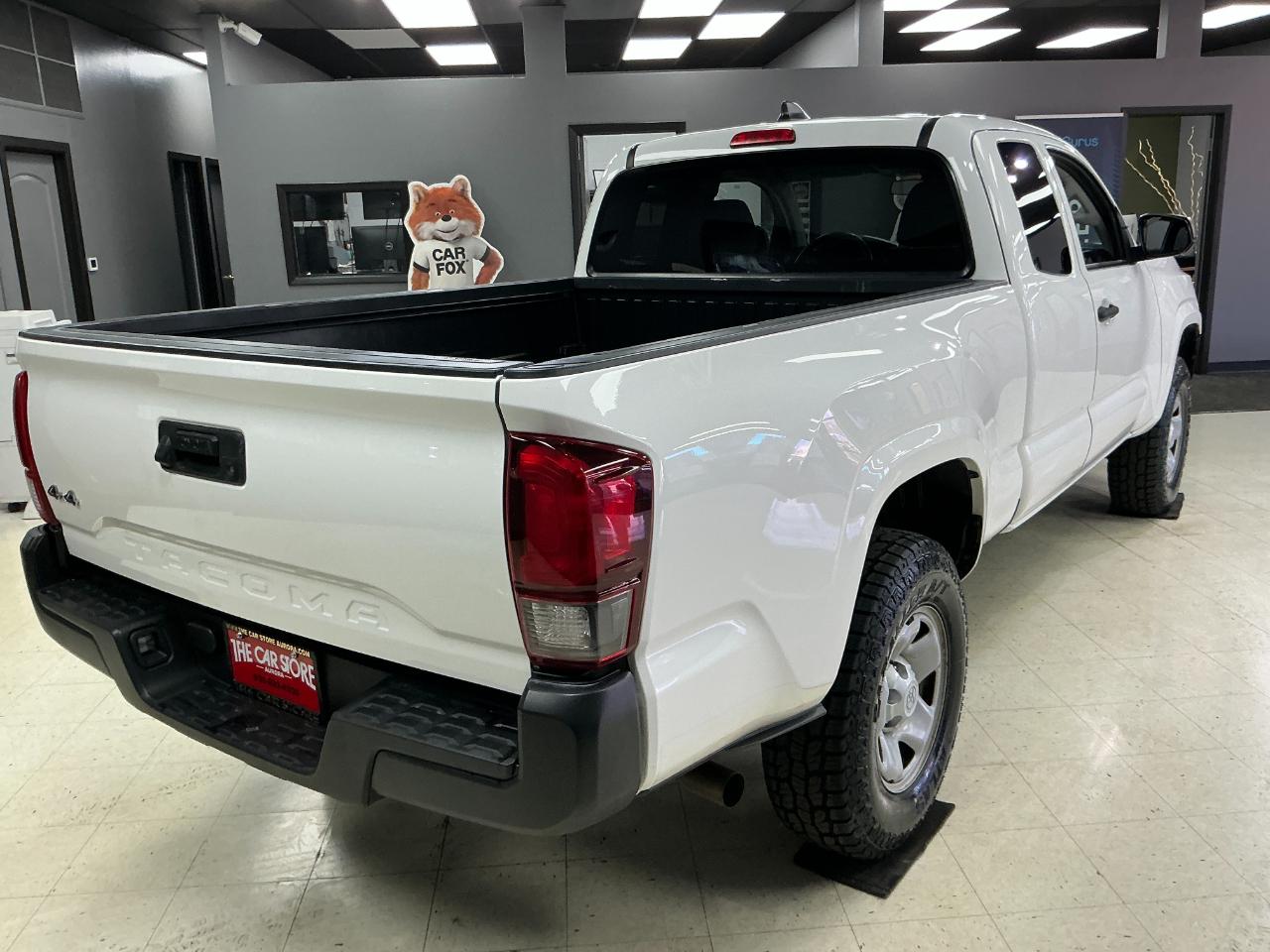 Toyota Tacoma 4WD SR Access Cab 6' Bed I4 AT (Natl) 2022