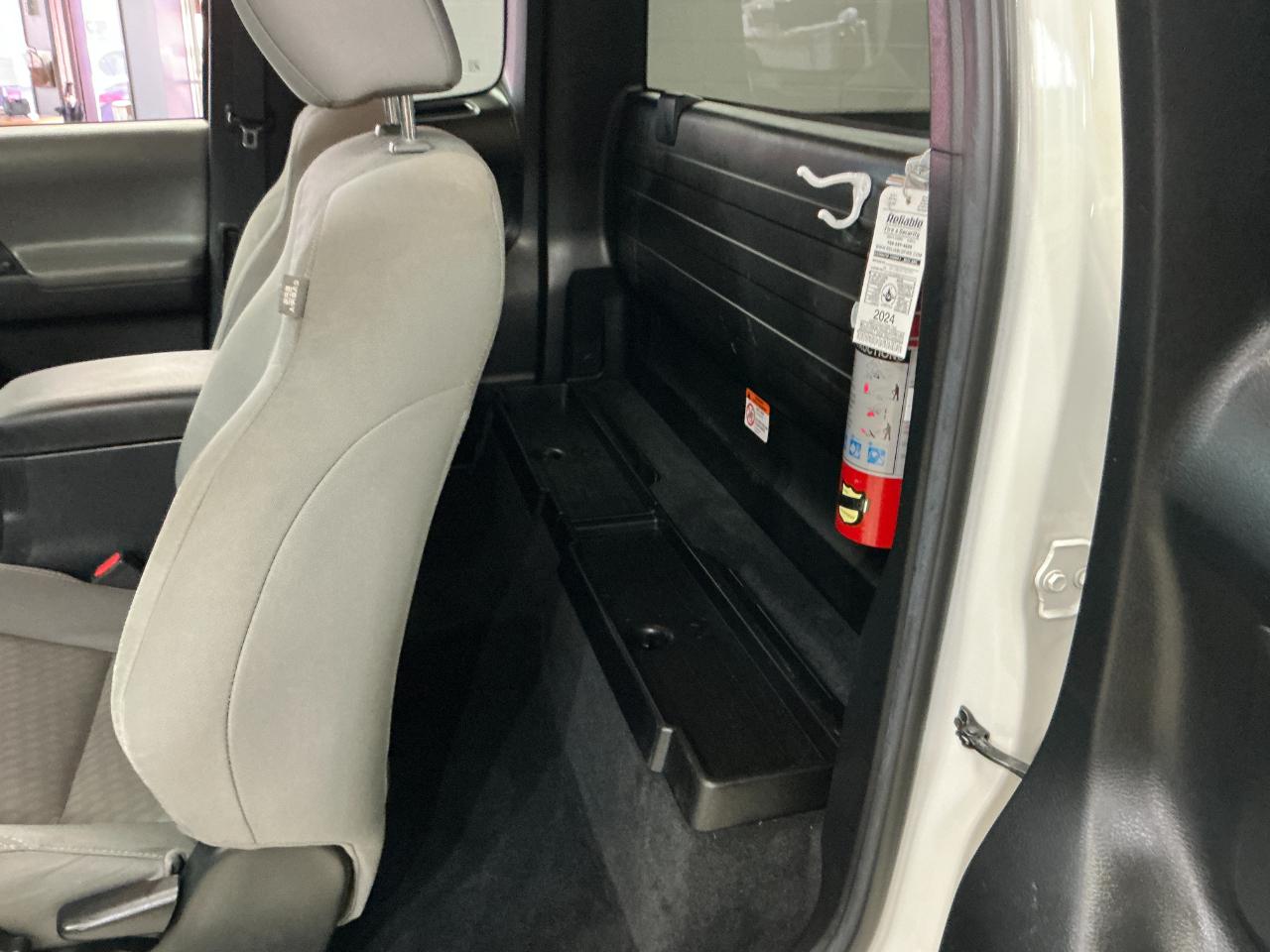 Toyota Tacoma 4WD SR Access Cab 6' Bed I4 AT (Natl) 2022