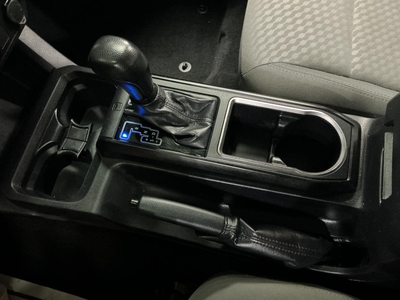 Toyota Tacoma 4WD SR Access Cab 6' Bed I4 AT (Natl) 2022