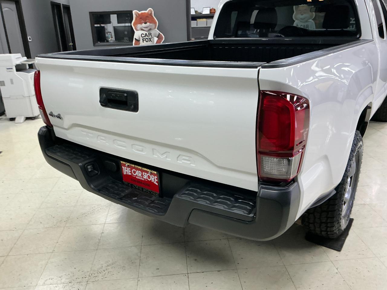 Toyota Tacoma 4WD SR Access Cab 6' Bed I4 AT (Natl) 2022