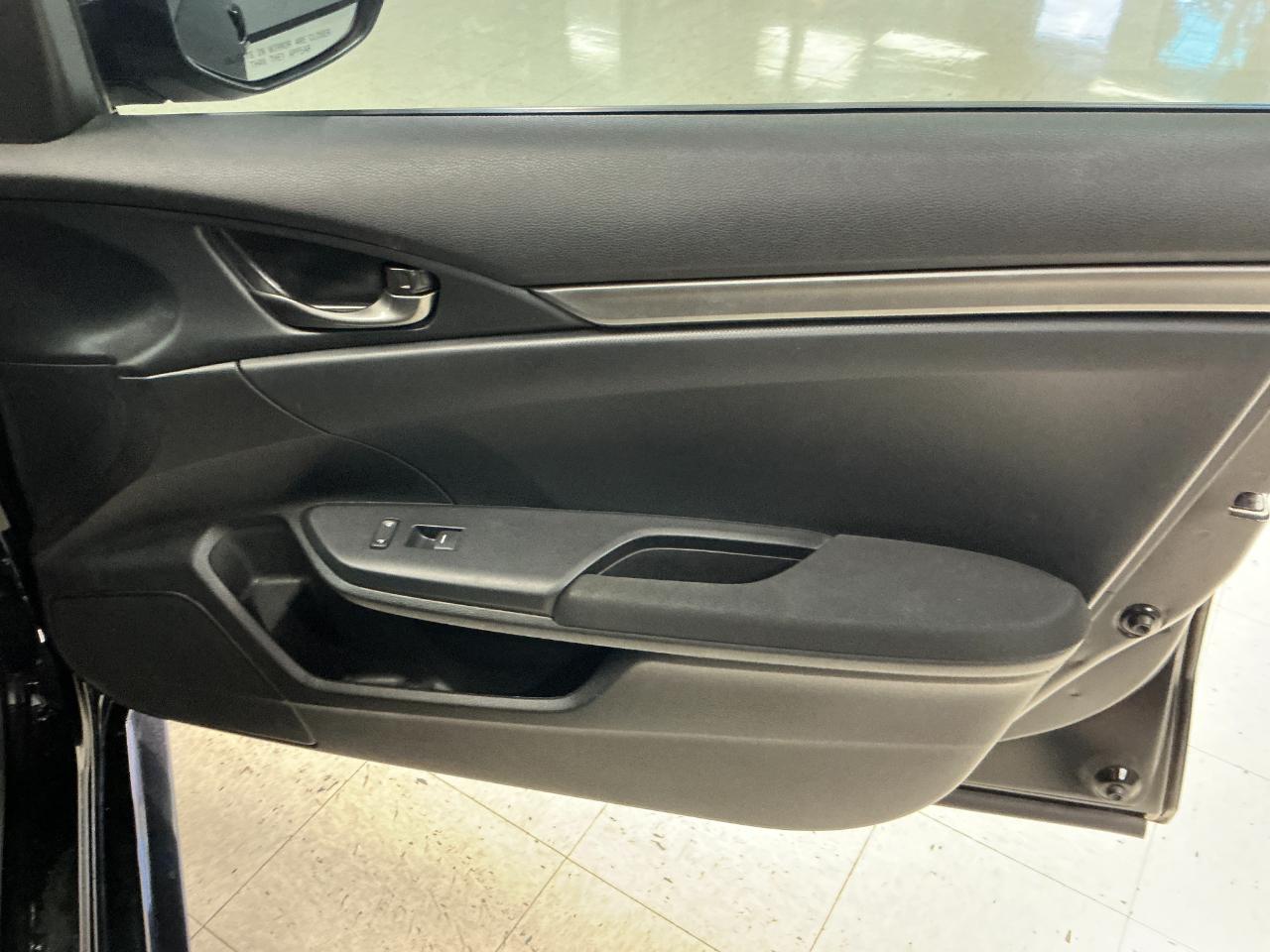 Honda Civic Hatchback Sport CVT 2018
