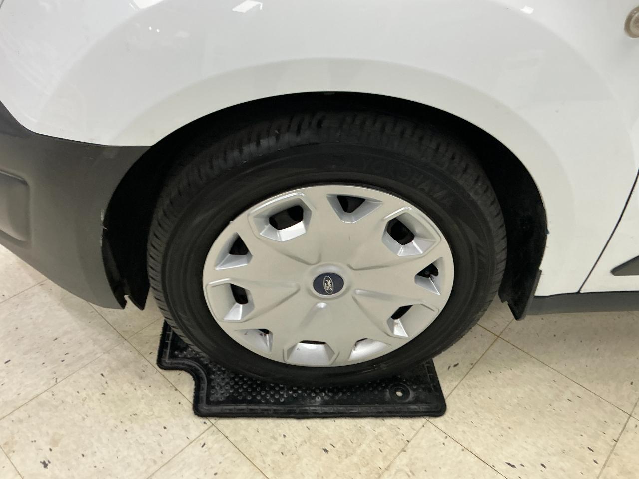 Ford Transit Connect Van XL LWB w/Rear Symmetrical Doors 2017