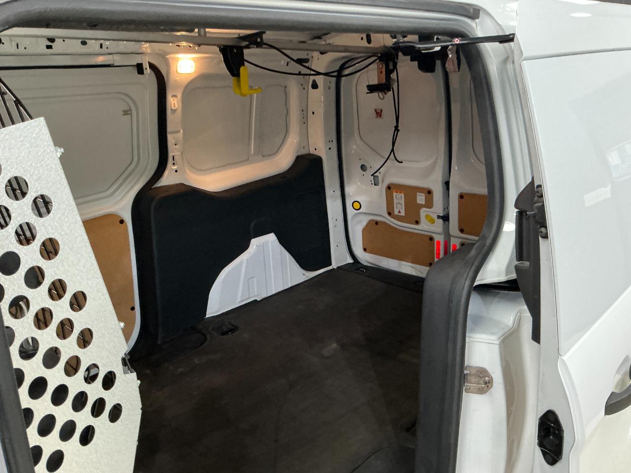 Ford Transit Connect Van XL LWB w/Rear Symmetrical Doors 2017