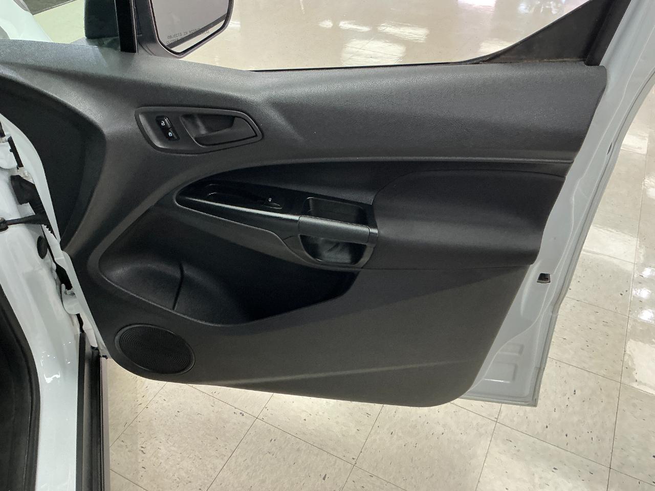 Ford Transit Connect Van XL LWB w/Rear Symmetrical Doors 2017