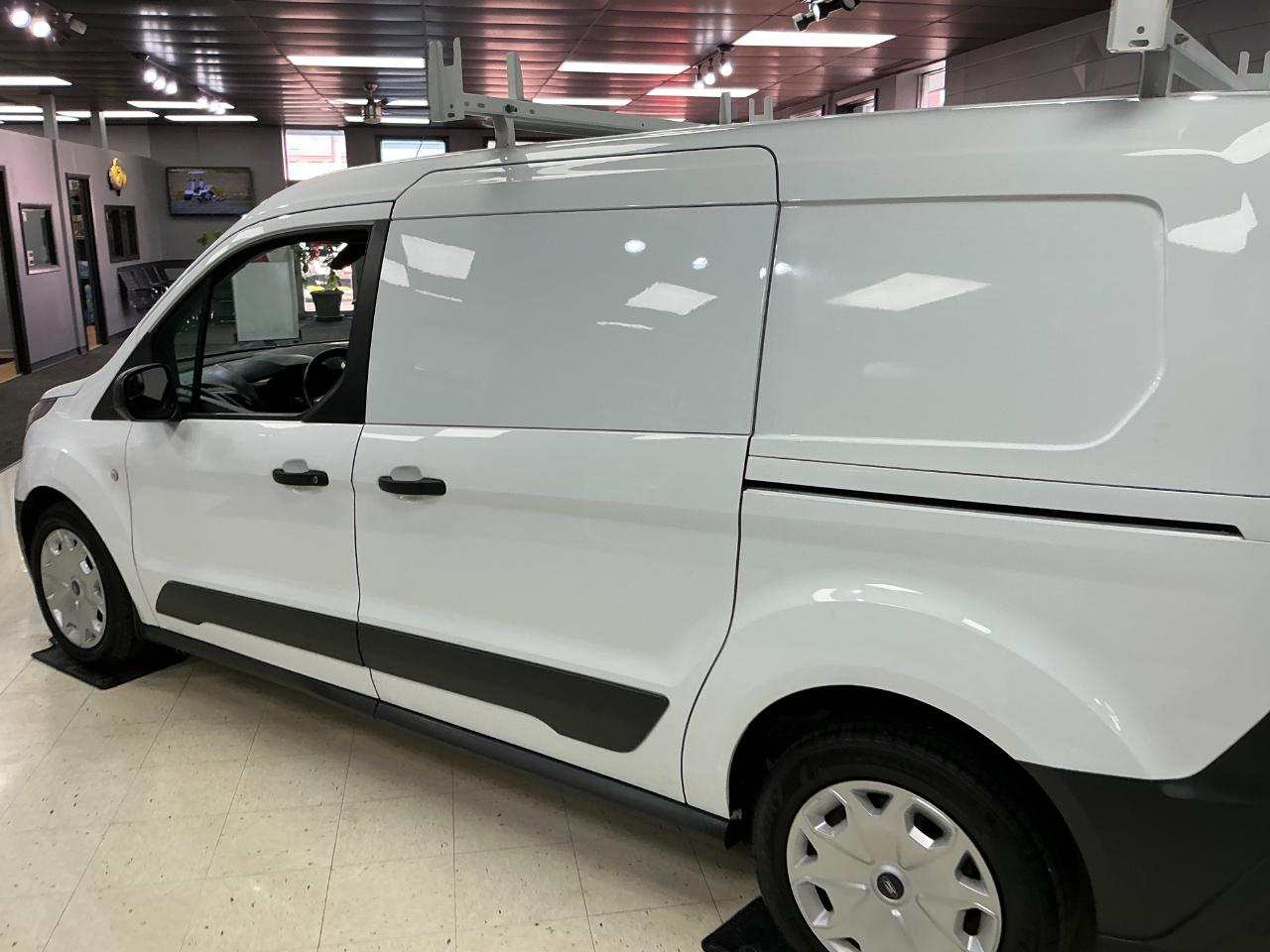 Ford Transit Connect Van XL LWB w/Rear Symmetrical Doors 2017