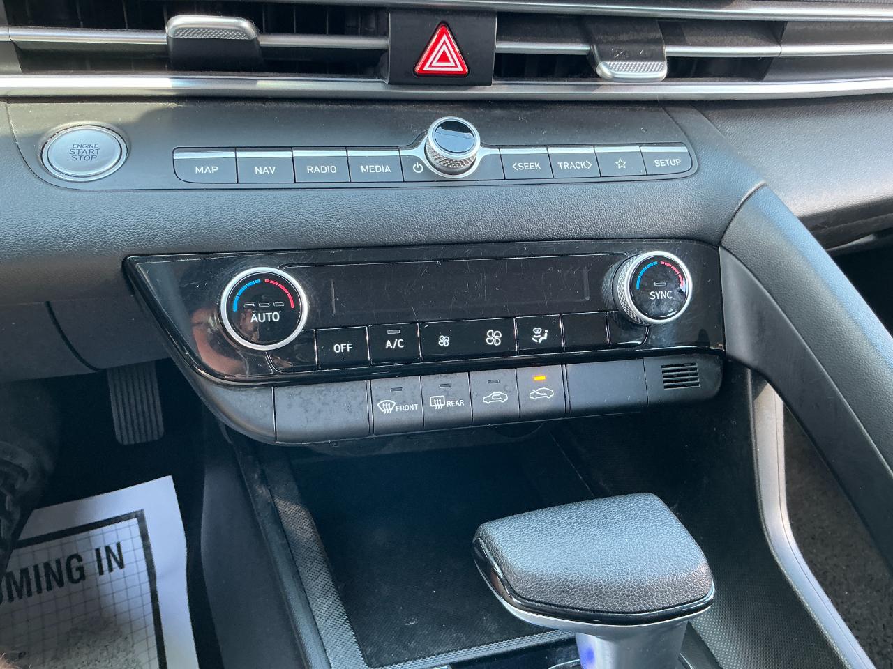 Hyundai Elantra SEL IVT 2024