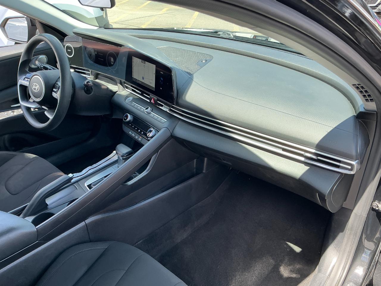 Hyundai Elantra SEL IVT 2024
