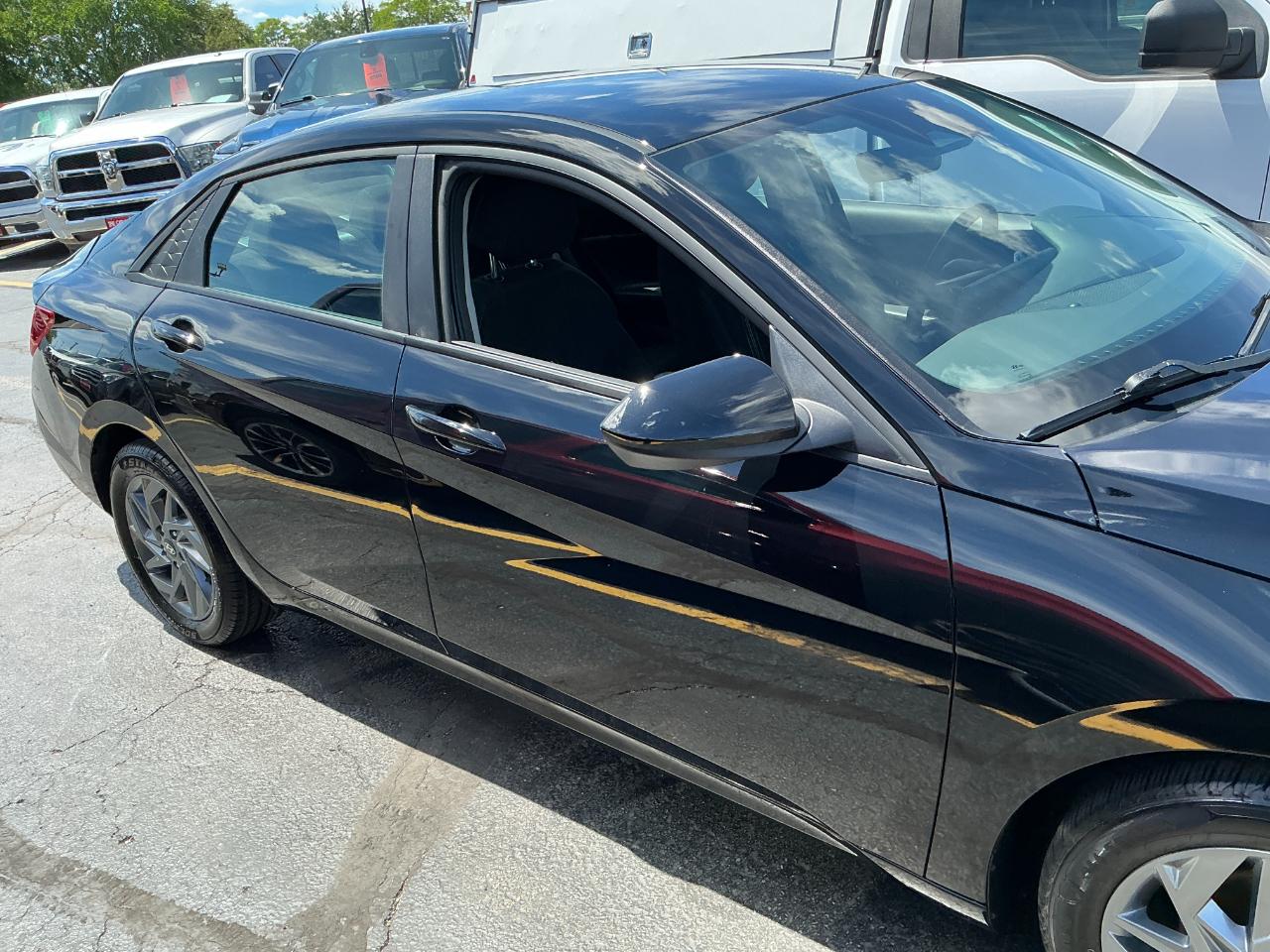 Hyundai Elantra SEL IVT 2024