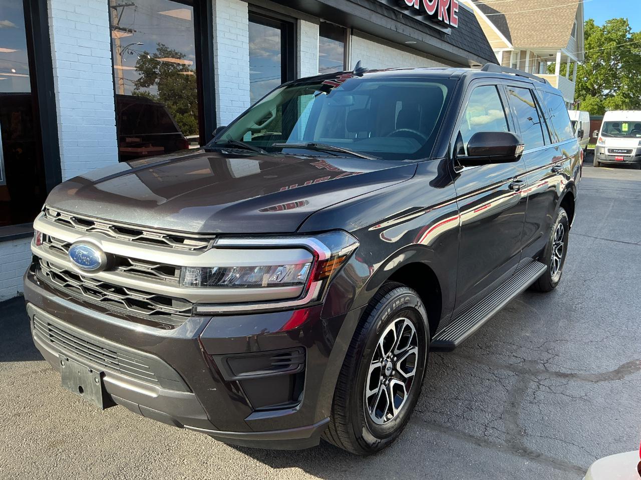 Ford Expedition XLT 4x2 2024