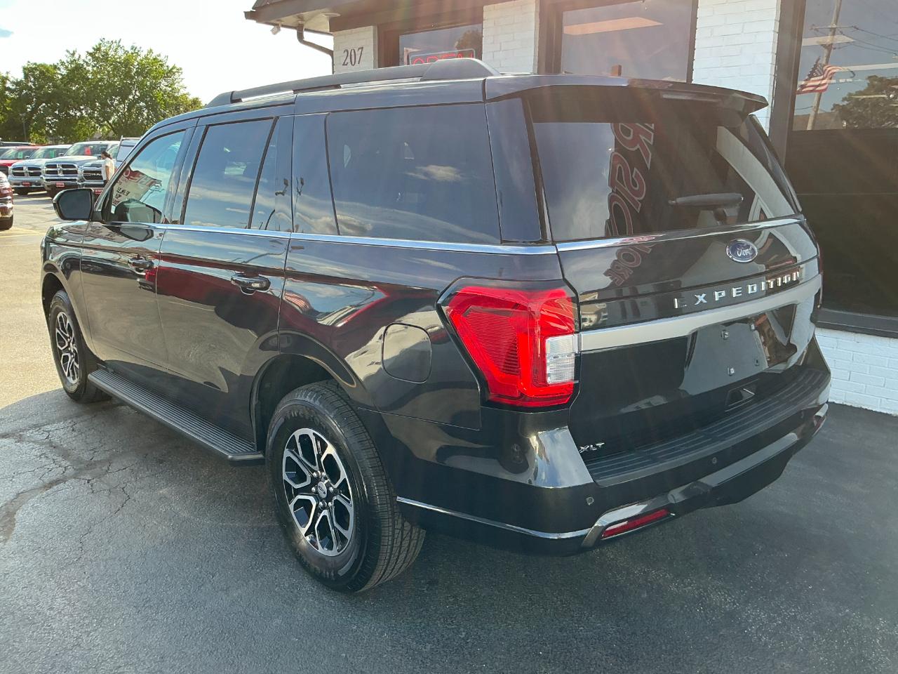 Ford Expedition XLT 4x2 2024
