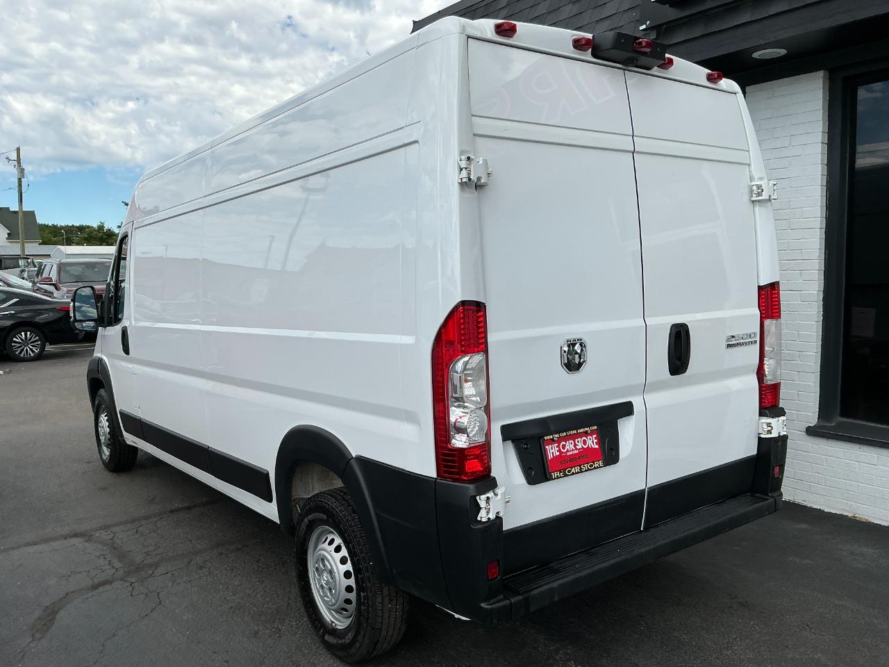 RAM ProMaster Cargo Van Tradesman 2500 High Roof 159" WB w/Pass Seat 2024