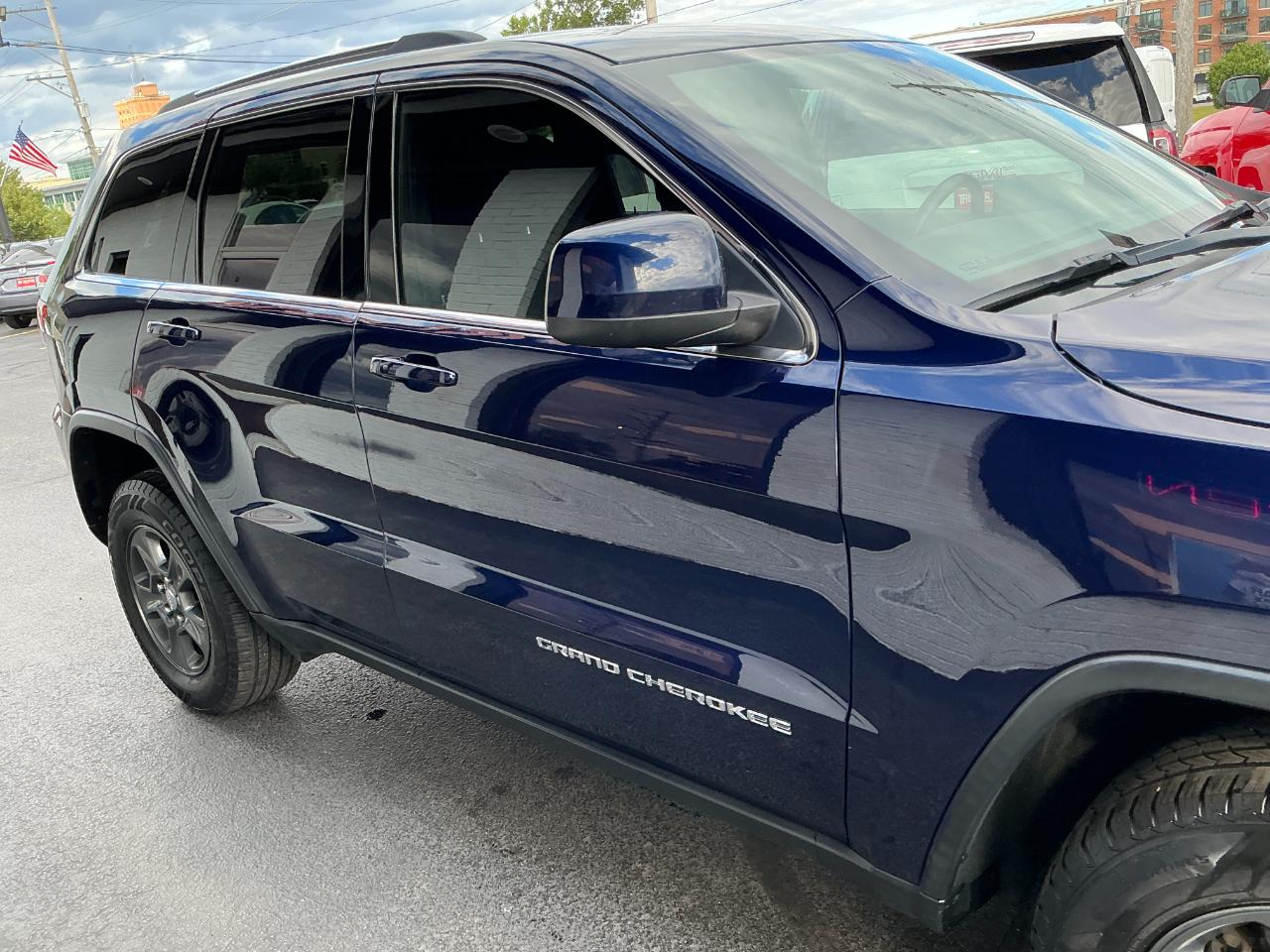 Jeep Grand Cherokee 4WD 4dr Laredo 2015