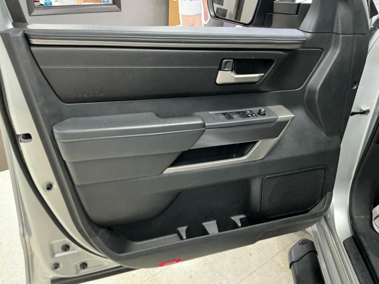 Toyota Tundra 4WD SR5 CrewMax 5.5' Bed (Natl) 2022