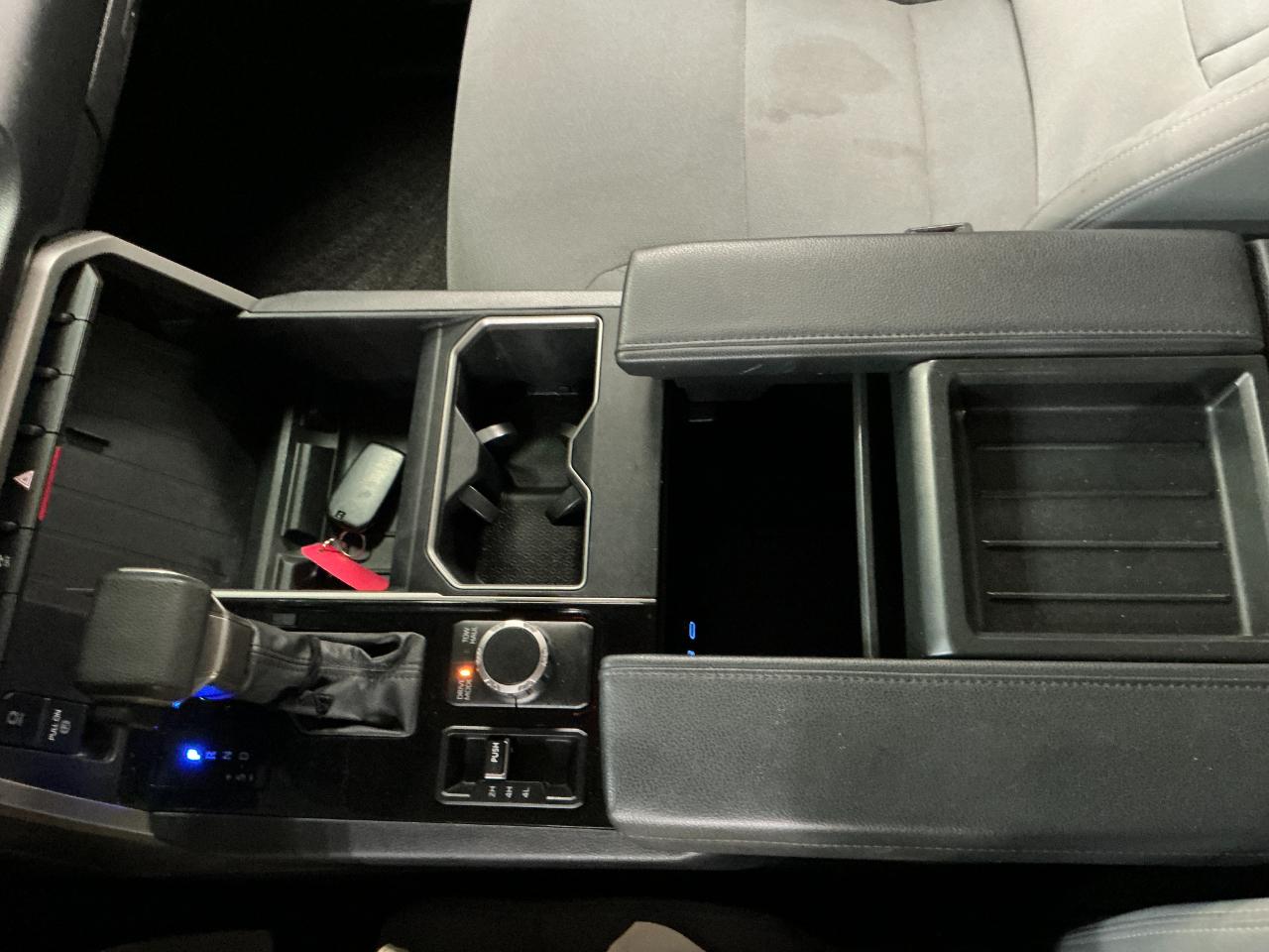 Toyota Tundra 4WD SR5 CrewMax 5.5' Bed (Natl) 2022
