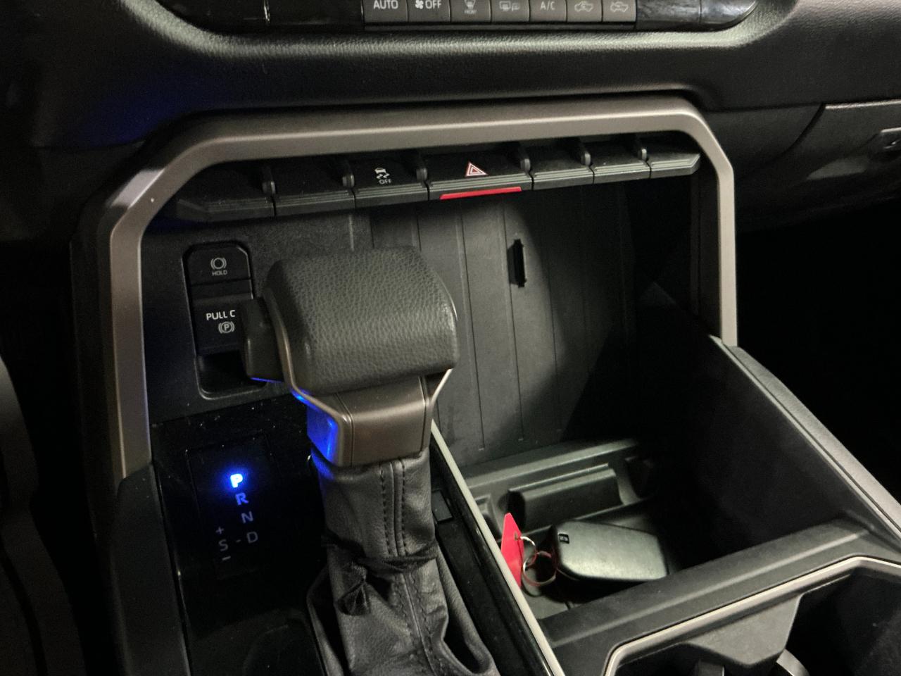 Toyota Tundra 4WD SR5 CrewMax 5.5' Bed (Natl) 2022
