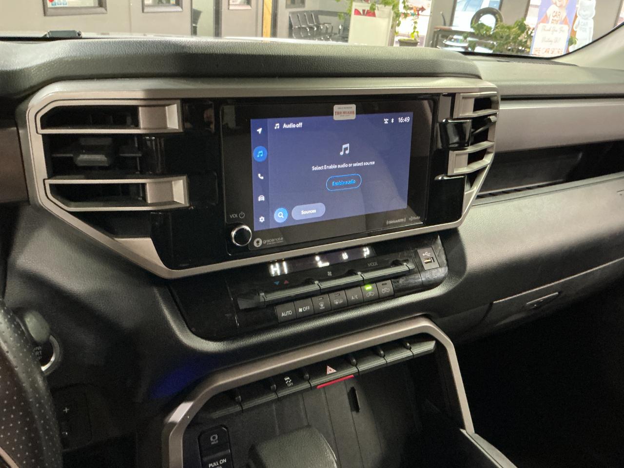Toyota Tundra 4WD SR5 CrewMax 5.5' Bed (Natl) 2022