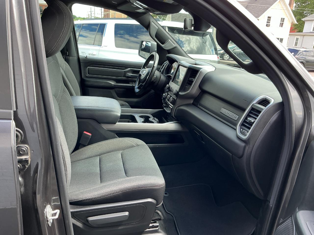 RAM 1500 Big Horn/Lone Star 4x4 Crew Cab 5'7" Box 2019